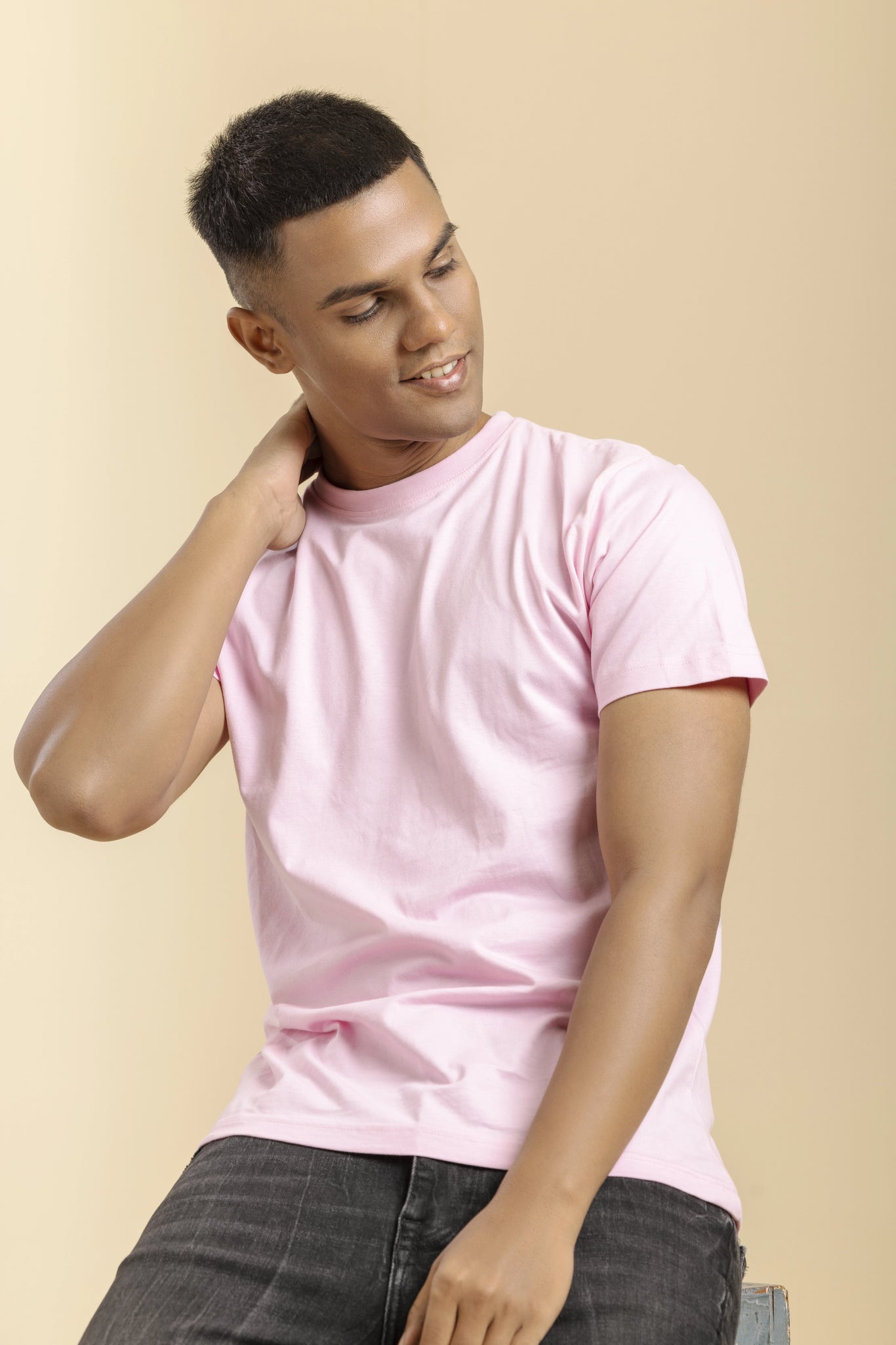 Half Sleeve - Men's Round Neck Pink T-Shirt